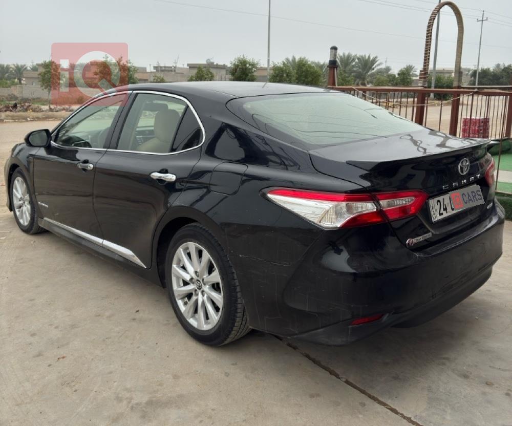 تۆیۆتا کامری